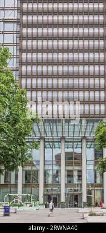 One Bishopsgate Plaza al 150 Bishopsgate, comprende un hotel di lusso, appartamenti e negozi nel quartiere finanziario della città di Londra, in Inghilterra. Foto Stock