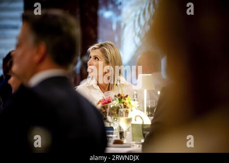 AMSTERDAM - Regina Maxima durante la cena dei vincitori dei premi King Willem I. La cena dei vincitori segna l'inizio delle iscrizioni ai premi aziendali biennali. ANP ROBIN VAN LONKHUIJSEN paesi bassi Out - belgio Out credito: ANP/Alamy Live News Foto Stock