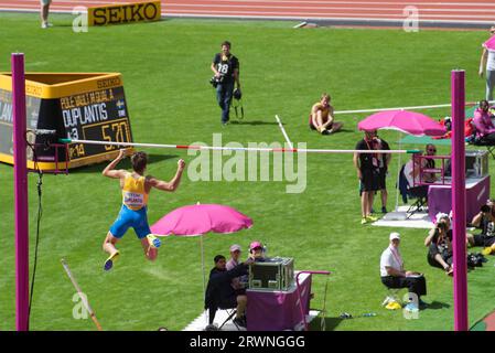 Armand Duplantis - Pole-Vault durante i Campionati mondiali di atletica leggera di Londra 2017 Foto Stock