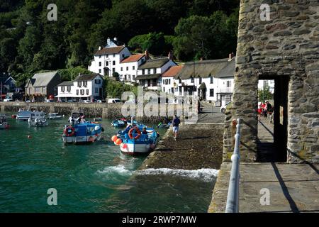 Rhenish Tower & Harbour at Lynmouth, Exmoor National Park, Devon, Inghilterra, Regno Unito a settembre Foto Stock