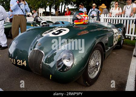 1952 Jaguar C-TYPE guidata da Chris Ward/Nigel Webb nel Freddie March Memorial Trophy al Goodwood Revival Meeting dell'8 settembre 2023 a Chichester, Foto Stock