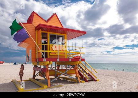 TORRE DEI BAGNINI DELLA CITTÀ DI MIAMI BEACH, 8th Street, Ocean Drive, Miami Beach: Quartiere Art Deco South Beach, costruito a metà degli anni '1990 dopo l'uragano Andrew Foto Stock