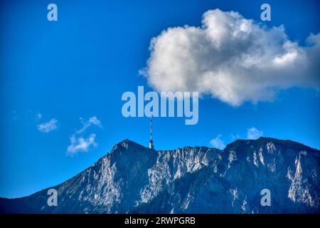 Dobratsch, Sender, Sendemast, Mast, Villacher Alpe, Hausberg, Villach, Arnoldstein, Gailtaler Alpen, Felswand, Imposant, UKW, DAB+, DVB-T2, radio, Fer Foto Stock