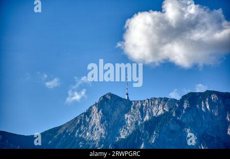 Dobratsch, Sender, Sendemast, Mast, Villacher Alpe, Hausberg, Villach, Arnoldstein, Gailtaler Alpen, Felswand, Imposant, UKW, DAB+, DVB-T2, radio, Fer Foto Stock