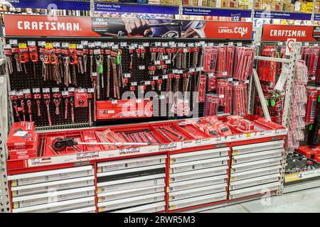 Miami Hialeah Florida,Lowe's Home Improvement,hardware big box store,interni interni interni,vendita espositori,spazio retail,scaffali,negozi di negozi di business b Foto Stock