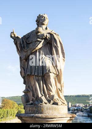 Scultura, San Carlo Borromeo, Cardinale, Vescovo di Milano, Ponte Vecchio, Würzburg, bassa Franconia, Franconia, Baviera, Germania, Europa Foto Stock