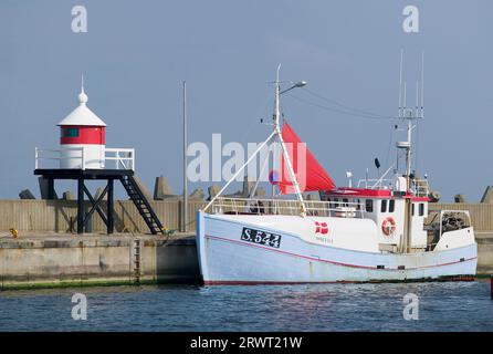 Peschereccio danese a Thyboroen Foto Stock