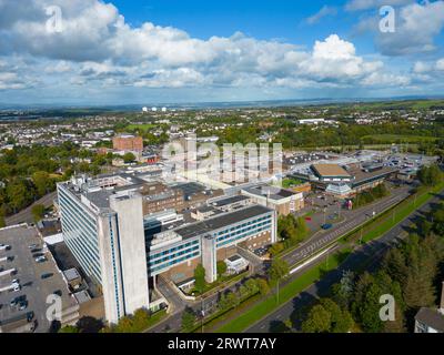 Vista aerea dell'esterno del centro commerciale EK Centre a East Kilbride, South Lanarkshire, Scozia, Regno Unito, Foto Stock