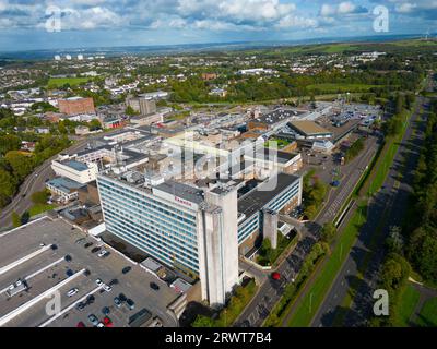 Vista aerea dell'esterno del centro commerciale EK Centre a East Kilbride, South Lanarkshire, Scozia, Regno Unito, Foto Stock