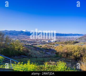 Paesaggi di Yamanashi vista in lontananza della città di Yamanashi e del monte Fuji l'osservatorio senza nome Foto Stock