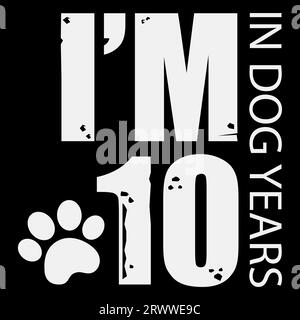 Ho 10 anni in maglietta per l'anno dei cani Foto Stock