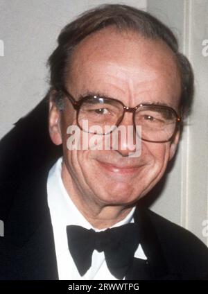 **FILE PHOTO** Rupert Murdoch si dimette da presidente di Fox and News Corp Rupert Murdoch 1989 foto di John Barrett/PHOTOlink.net/MediaPunch Foto Stock