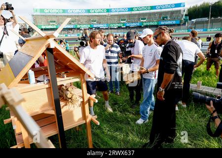 VETTEL Sebastian, ex pilota di F1 SCHUMACHER Mick (GER), pilota di riserva del team Mercedes AMG F1, ritratto HAMILTON Lewis (gbr), Mercedes AMG F1 Team W14, ritratto durante il Gran Premio di Formula 1 giapponese di Lenovo 2023, sedicesimo round del Campionato del mondo di Formula 1 2023 dal 22 al 24 settembre, 2023 sul Suzuka International Racing Course, a Suzuka Foto Stock