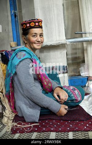 Centro di tessitura dei tappeti Korgah nell'alta Hunza Foto Stock