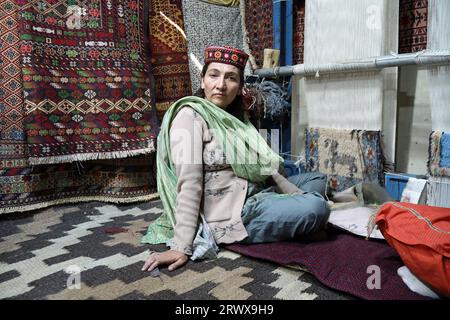 Centro di tessitura dei tappeti Korgah nell'alta Hunza Foto Stock