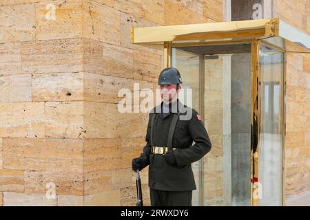 Guardia ad Anitkabir, che è il mausoleo di Mustafa Kemal Ataturk nel centro della città di Ankara, Turchia. Foto Stock