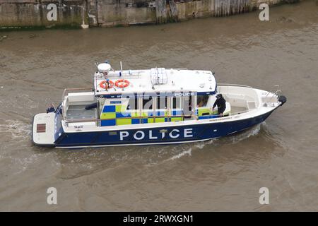 Met Police Marine Policing Unit, nave Patrick Colquhoun II MP1, che fornisce sicurezza a sostegno dell'evento DSEI 2023 Foto Stock