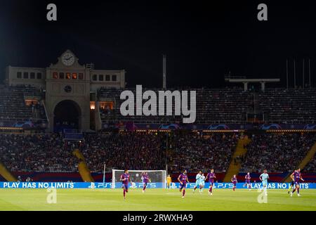 Barcellona, Spagna. 19 settembre 2023. Vista generale interna dello stadio Luis Companys durante la partita di UEFA Champions League, il gruppo H tra FC Barcelona e Royal Antwerp FC ha giocato al Lluis Companys Stadium il 19 settembre 2023 a Barcellona, in Spagna. (Foto di Bagu Blanco/PRESSINPHOTO) crediti: PRESSINPHOTO SPORTS AGENCY/Alamy Live News Foto Stock