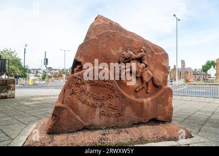 Robert Burns Rock un grande blocco di arenaria intagliata riflette elementi di poesie come Tam o' Shanter e To a mouse Foto Stock