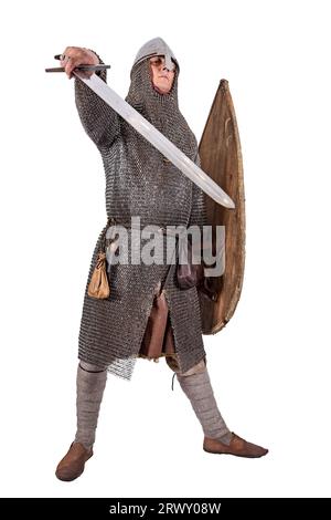 Cavaliere normanno vestito guerriero seconda metà del 11 ° secolo. Isolato su bianco Foto Stock