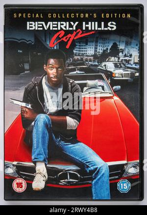 Copertina di una copia in DVD del film poliziesco di Beverly Hills, una commedia d'azione che è stata originariamente distribuita nei cinema nel 1984 Foto Stock