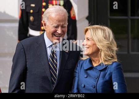 21 settembre 2023, Distretto di Columbia, Distretto di Columbia, USA: Il presidente Joe Biden e la First Lady Jill Biden attendono l'arrivo del presidente ucraino Volodymyr Zelenskyy alla Casa Bianca. Il presidente Zelenskyy ha visitato le Nazioni Unite e ha parlato con i legislatori per raccogliere sostegno nella sua guerra contro la Russia. (Immagine di credito: © Aaron Schwartz/ZUMA Press Wire) SOLO USO EDITORIALE! Non per USO commerciale! Foto Stock