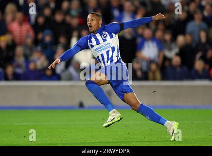 Joao Pedro di Brighton e Hove Albion spara durante la partita del gruppo B di UEFA Europa League presso AMEX, Brighton e Hove. Data foto: Giovedì 21 settembre 2023. Foto Stock