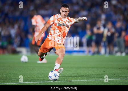 Lautaro Martinez dell'FC Internazionale si riscalda prima della partita di UEFA Champions League tra Real Sociedad e FC Internazionale alla reale Arena di On Foto Stock