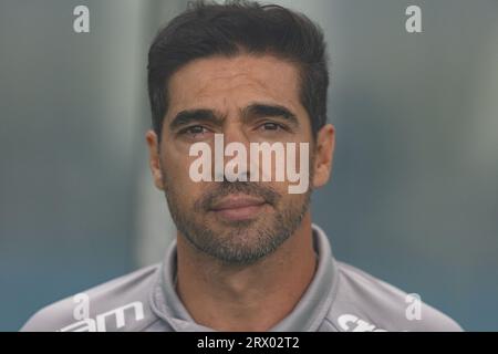 Porto Alegre, Brasile. 21 settembre 2023. L'allenatore del Palmeiras Abel Ferreira, durante la partita tra Gremio e Palmeiras, per la serie A brasiliana 2023, all'Arena do Gremio Stadium, a Porto Alegre il 21 settembre. Foto: Liamara polli/DiaEsportivo/Alamy Live News Credit: DiaEsportivo/Alamy Live News Foto Stock