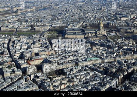 Vista a Les Invalides - vista dalla Torre Eiffel, Parigi, Francia Foto Stock