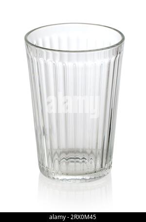 nuovo bicchiere vuoto isolato su sfondo bianco Foto Stock
