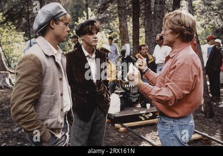 A RIVER RUNNS THROUGH IT 1992 Columbia Pictures film diretto da Robert Redford a destra con Brad Pitt a sinistra e Craig Sheffer Foto Stock