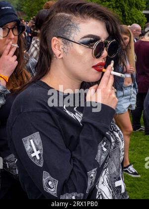 I fan del festival musicale si recano allo Slam Dunk Festival 2023. Foto Stock