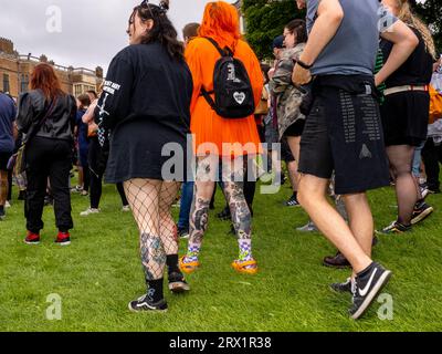 I fan del festival musicale si recano allo Slam Dunk Festival 2023. Foto Stock