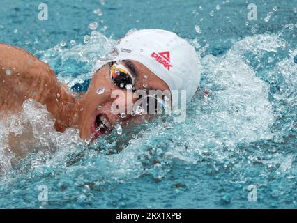 Hangzhou, provincia cinese di Zhejiang. 22 settembre 2023. Luo Shuai della Cina gareggia durante il nuoto maschile del Pentathlon moderno ai diciannovesimi Giochi asiatici di Hangzhou, nella provincia dello Zhejiang, nella Cina orientale, il 22 settembre 2023. Credito: WAN Xiang/Xinhua/Alamy Live News Foto Stock