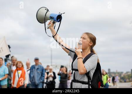 Stoccolma, Sverige. 22 settembre 2023. Greta Thunberg durante uno sciopero climatico a Mynttorget a Stoccolma organizzato dalla rete Fridays for Future, 22 settembre 2023.foto: Christine Olsson/TT/code 10430 credito: TT News Agency/Alamy Live News Foto Stock