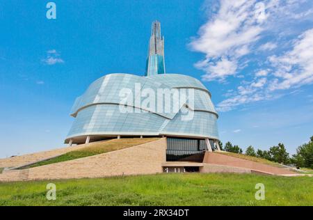 Il Canadian Museum for Human Rights, aperto nel 2014, ha vinto premi per la sua architettura, Winnipeg, Manitoba, Canada, Nord America Foto Stock