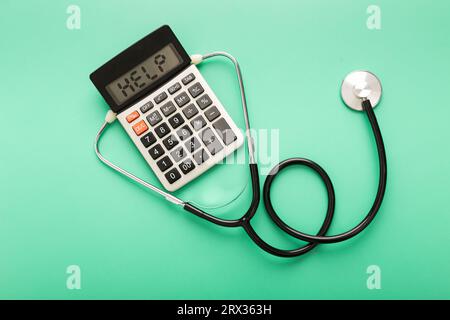 Calcolatrice con guida scritta, con fonendoscopio, stetoscopio foto di alta qualità Foto Stock