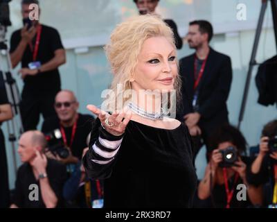 VENEZIA, ITALIA - 04 SETTEMBRE: Patty Pravo partecipa ad un Red carpet per il film "Priscilla" alla 80° Mostra del Cinema di Venezia il 4 settembre 2023 Foto Stock