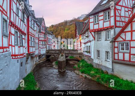 Monreal, Eifel, Renania-Palatinato, fiume Mosella, Germania Foto Stock