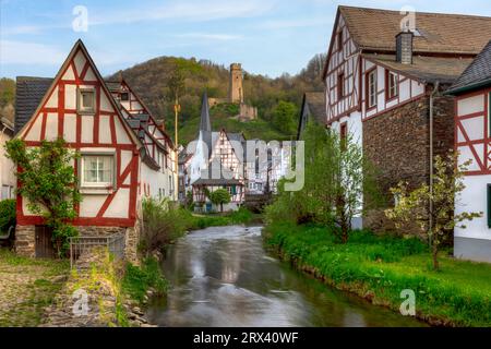 Monreal, Eifel, Renania-Palatinato, fiume Mosella, Germania Foto Stock