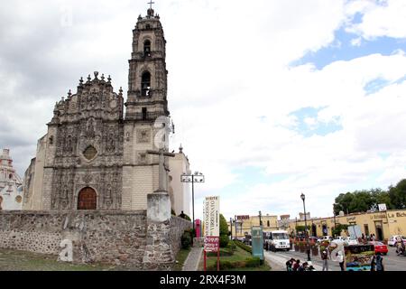 Stato del Messico, Messico - 12 luglio 2023: Il Tempio di San Francisco Javier Baroque nuova Spagna fa parte del Museo Nazionale del Vicereame Tepotzotlan Foto Stock