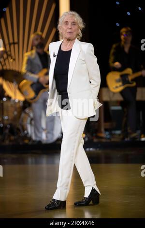 Claire Denis partecipa alla cerimonia di apertura di El chico y la Garza El chico y la garza durante il 71° Festival Internazionale del Cinema di San Sebastian al Kursaal Palace di Donostia - San Sebastian. Credito: SOPA Images Limited/Alamy Live News Foto Stock