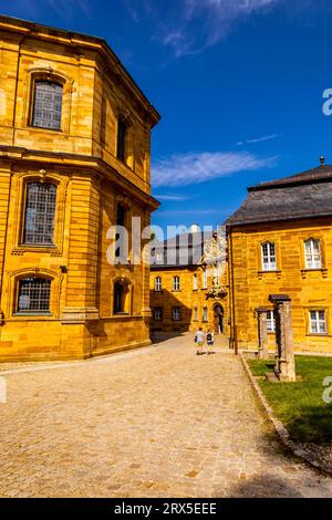 Escursione in tarda estate attraverso la campagna dell'alta Franconia vicino a Bad Staffelstein - Baviera - Germania Foto Stock