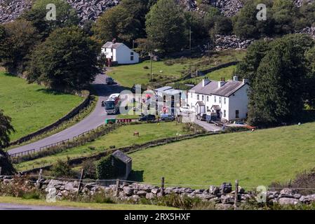 Merrivale, Dartmoor, Devon, Inghilterra, Regno Unito. 3 settembre 2023. Una panoramica della frazione di Merridale con il suo pub e la cava di granito in disuso sulla B3357 Foto Stock