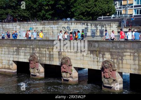 Ponte pedonale al Leineschloss, costruito nel 1686, architetto Hieronimo Sartorio, Hannover, bassa Sassonia, Germania Foto Stock