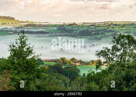 Preston, Lancashire, Regno Unito. 23 settembre 2023. A Morning in the Forest of Bowland, Preston, Lancashire, UK Credit: John Eveson/Alamy Live News Foto Stock