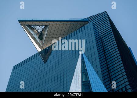 Il bordo è un alto grattacielo nella città di New York, Manhattan Chelsea Side. C'è una famosa piattaforma di osservazione da cui è visibile tutta Manhattan. Foto Stock