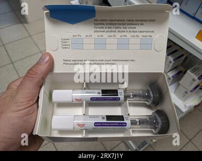 Praga, repubblica Ceca- 22 giugno 2023: Box trulicity 1,5 mg Eli lilly insulina auto iniezioni penna. repubblica Ceca, unione europea Foto Stock