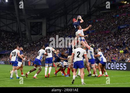 Marsiglia, Francia. 23 settembre 2023. Julien Mattia/le Pictorium - partita di Coppa del mondo di rugby Francia-Namibia - 23/09/2023 - Francia/Bouches-du-Rhone/Marsiglia - Touche durante la partita di Coppa del mondo di rugby 2023 tra Francia e Namibia allo Stade Velodrome di Marsiglia, il 21 settembre 2023. Crediti: LE PICTORIUM/Alamy Live News Foto Stock